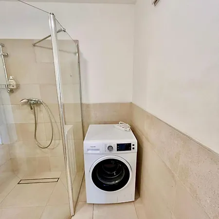 Apartment Modern Near Vienna With Free Parking *